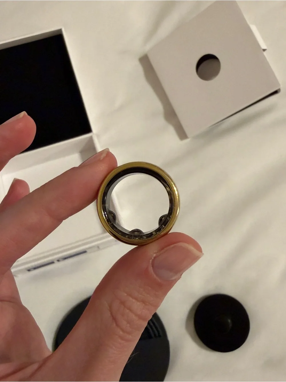 Oura ring gen 3 size 6 gold horizon